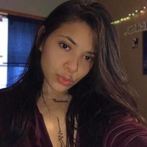 Meet your Posher, Tay